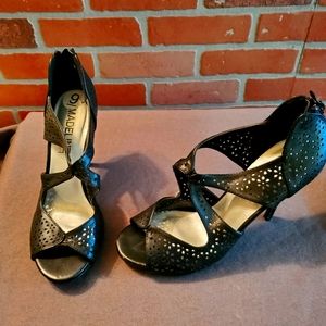 Ladies peep toe zip on